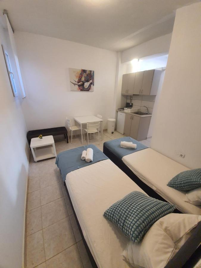 Sunset_Apartments Only 15 Meters From The Sea Neos Marmaras Zewnętrze zdjęcie