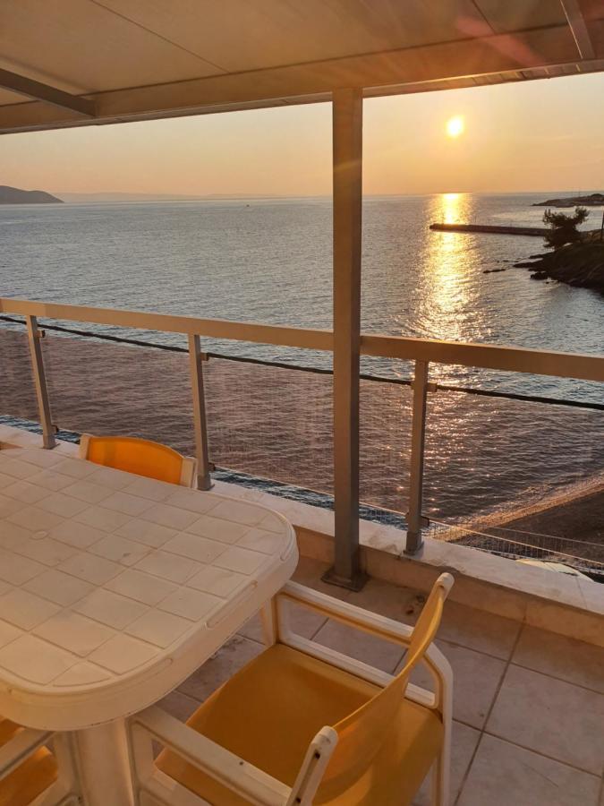 Sunset_Apartments Only 15 Meters From The Sea Neos Marmaras Zewnętrze zdjęcie